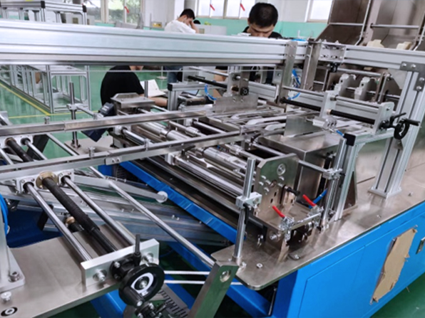 撐條簾自動(dòng)化生產(chǎn)設(shè)備